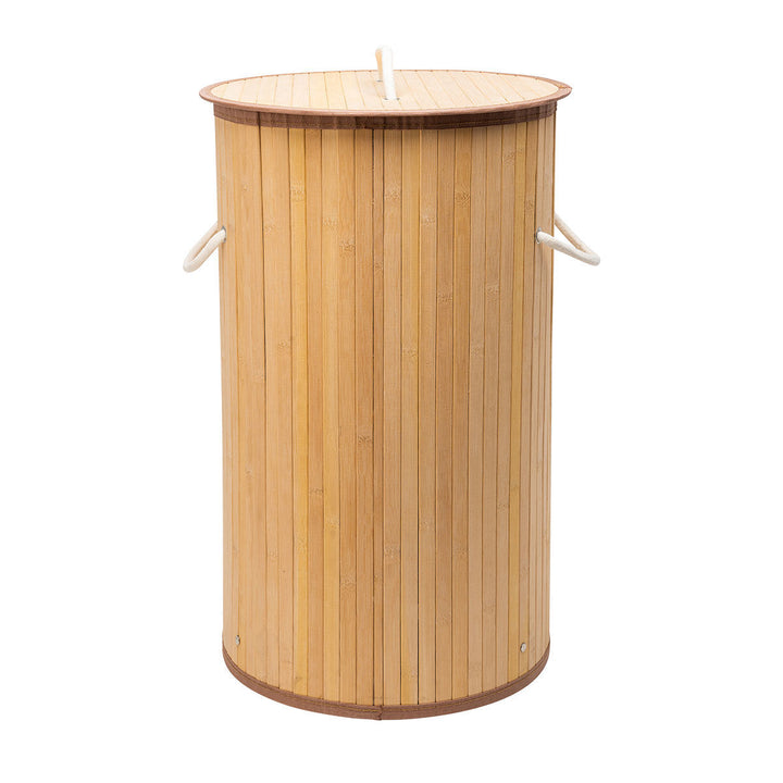 Καλάθι απλύτων Bamboo Essentials της Estia σε στρογγυλό σχήμα με καπάκι και σχοινένια λαβή, σε λευκό φόντο.