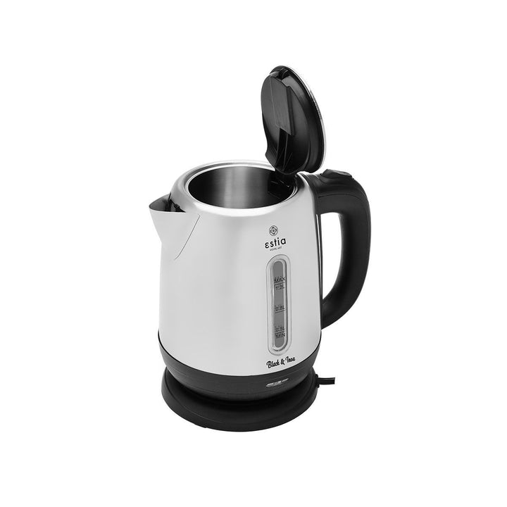 Βραστήρας Estia Black & Inox με ανοιχτό καπάκι, εμφανές εσωτερικό και ένδειξη στάθμης νερού, σε καθαρό λευκό φόντο.