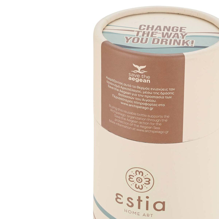 Άνω μέρος συσκευασίας Estia Ecozen Horizon σε μπεζ και καφέ τόνους με σήμανση Save the Aegean και οικολογικό μήνυμα.