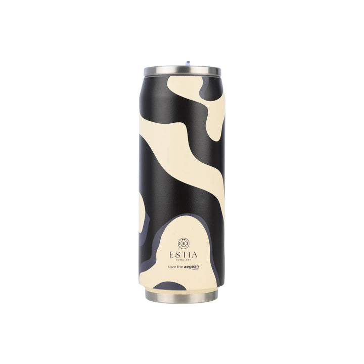 Θερμό ποτήρι Estia Travel Cup 500ml Bold Drift με κυματιστό σχέδιο σε μαύρο και μπεζ χρώμα, σε λευκό φόντο.
