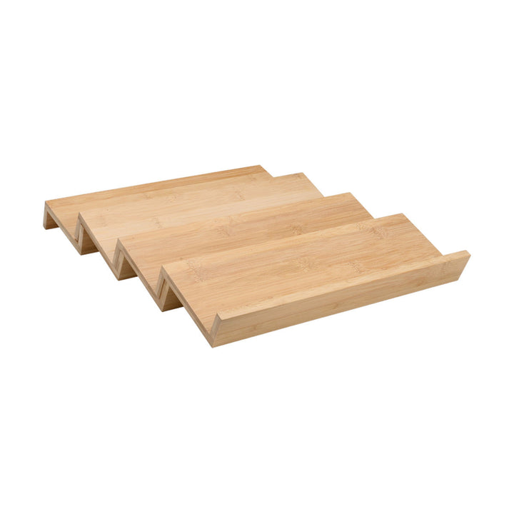 Ξύλινη βάση οργάνωσης μπαχαρικών Bamboo Essentials της Estia σε φυσική απόχρωση, με τέσσερα επίπεδα, σε λευκό φόντο.