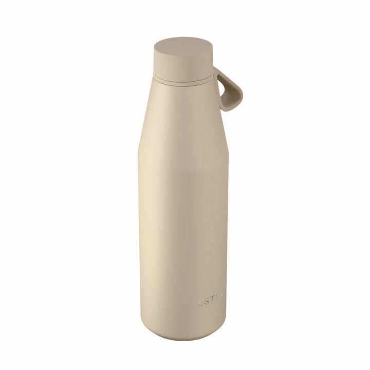 Μπεζ θερμός Flow 500ml Estia σε πλάγια όψη με ματ επιφάνεια και μίνιμαλ σχεδιασμό.