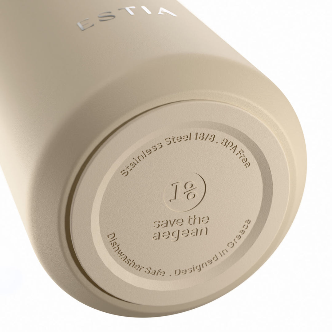 Αντιολισθητική βάση θερμός Flow Estia Save The Aegean 800ml Dune από ανοξείδωτο ατσάλι 18/8 με σχεδίαση Save The Aegean.