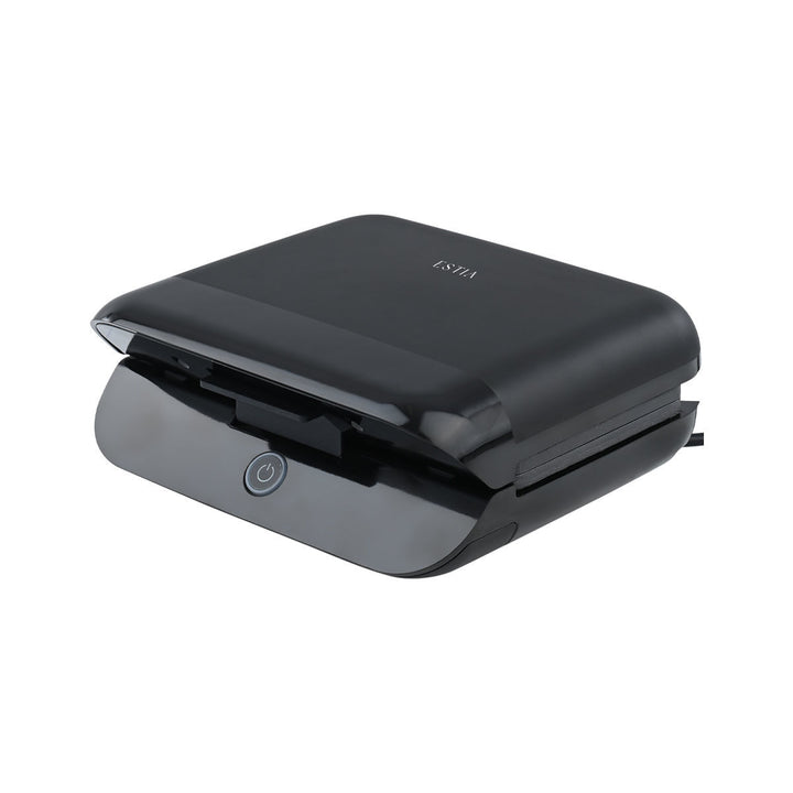 Κλειστή τοστιέρα Estia Black Inox 2 θέσεων 800W σε μαύρο χρώμα με αντικολλητικές πλάκες και μοντέρνο σχεδιασμό.