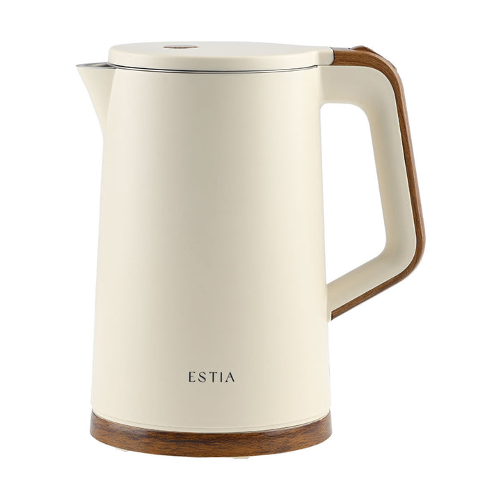 Βραστήρας Pure Cream Estia σε κρεμ χρώμα με λεπτομέρειες όψης ξύλου, εργονομική λαβή και περιστρεφόμενη βάση 360°.