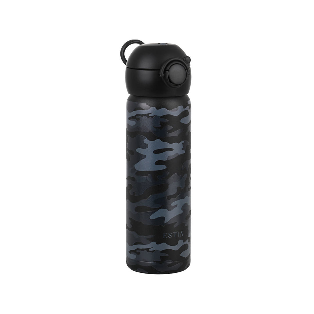 Θερμός Παιδικό Μαύρο-Γκρι Save the Aegean 470ml Dark Camo, κοντινή παρουσίαση που αναδεικνύει την υφή, το σχέδιο και τις λεπτομέρειες του προϊόντος της Estia.