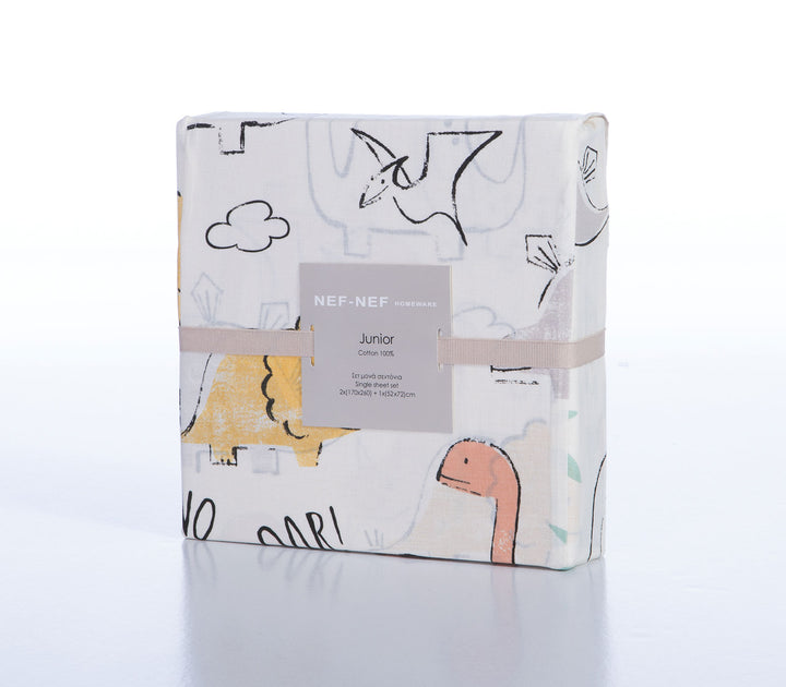 Συσκευασία παιδικού σετ σεντονιών Dinosaur Art της Nef-Nef Homeware με σχέδια δεινοσαύρων σε εκρού φόντο.