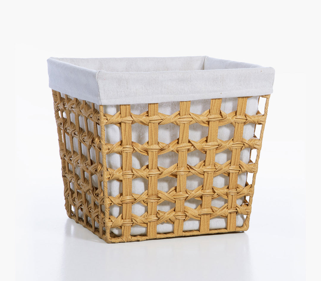 Μπεζ καλάθι αποθήκευσης Verde της Nef-Nef Homeware με πλεκτή υφή πολυπροπυλενίου και λευκή υφασμάτινη επένδυση σε ουδέτερο φόντο.