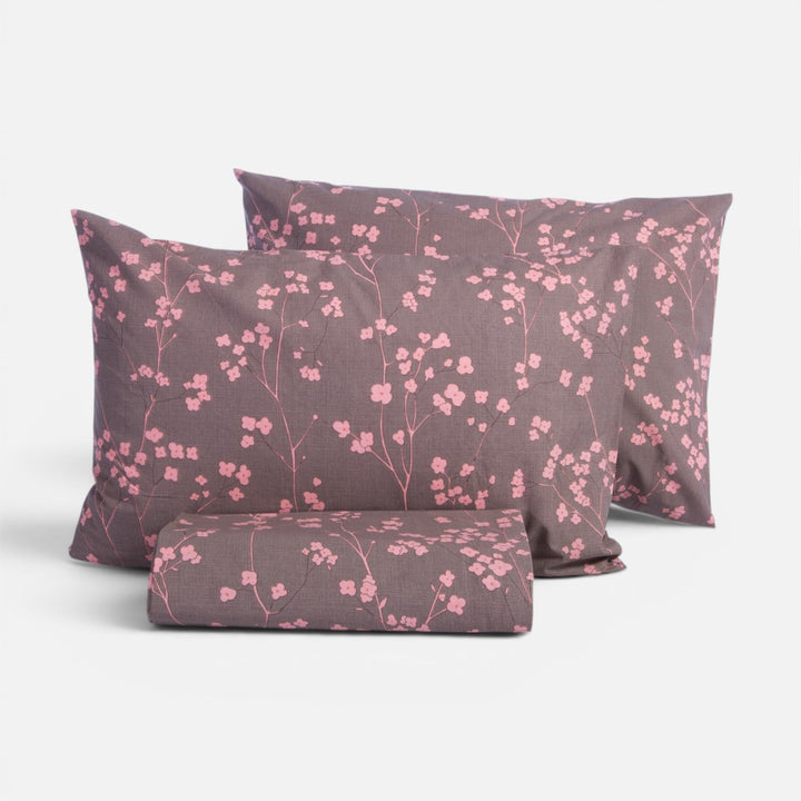Βαμβακερό σετ παπλωματοθήκη Floriva Nef-Nef Homeware σε καφέ απόχρωση με ροζ λουλουδάτο σχέδιο.