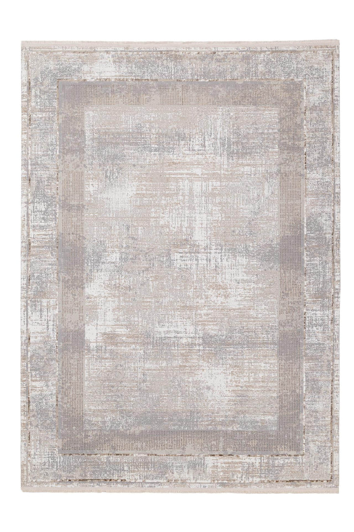 Χαλί Infinity της Royal Carpet σε εκρού, σε ολόκληρη όψη, με προσεγμένο σχέδιο της σειράς και εμφανή υφή επιφάνειας.