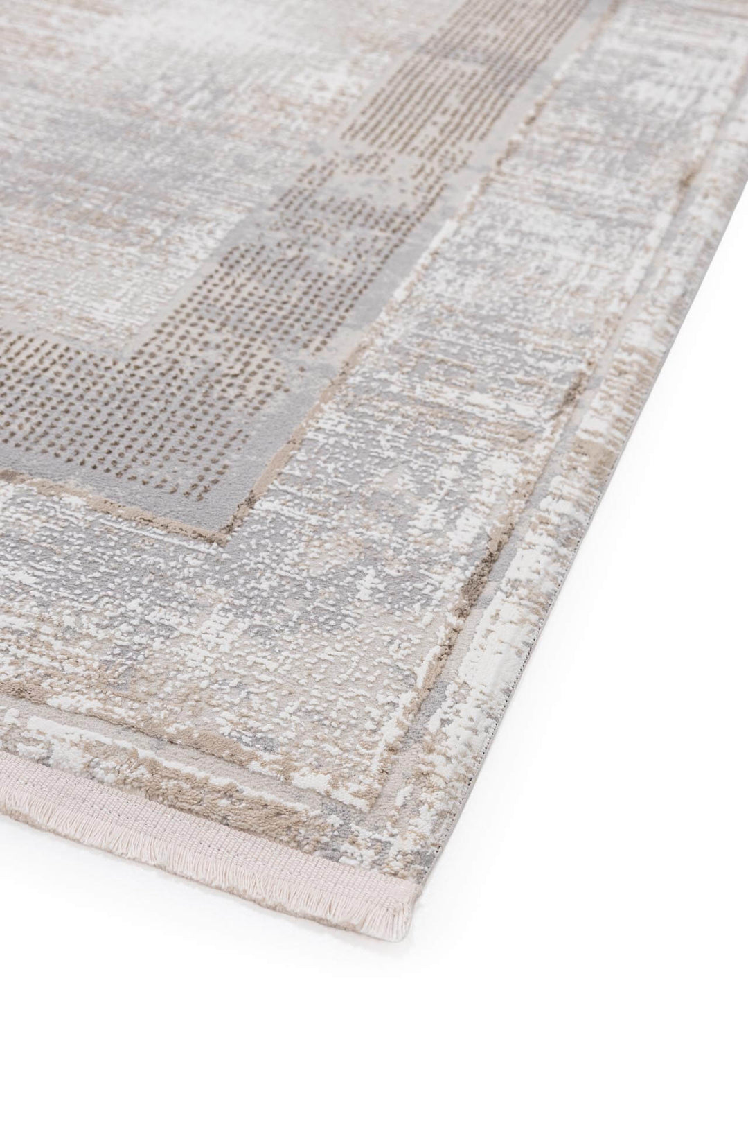 Χαλί Infinity της Royal Carpet σε εκρού, σε κοντινή λεπτομέρεια, με προσεγμένο σχέδιο της σειράς και εμφανή υφή επιφάνειας.