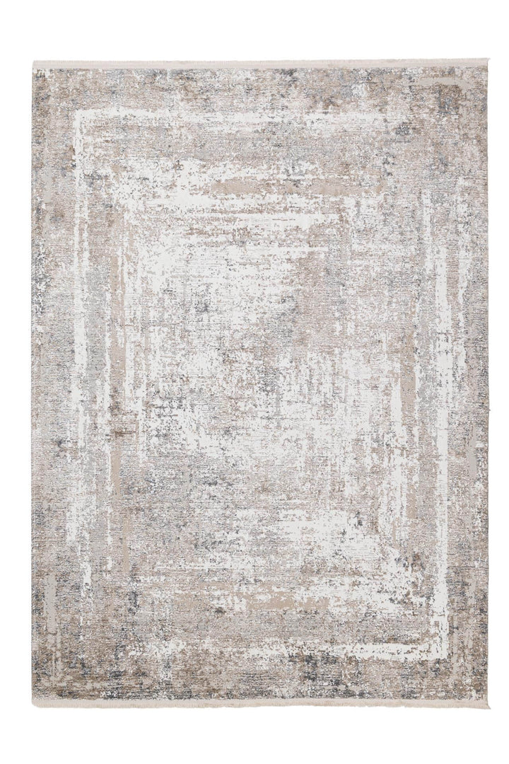Χαλί Infinity της Royal Carpet σε εκρού και γκρι, σε ολόκληρη όψη, με προσεγμένο σχέδιο της σειράς και εμφανή υφή επιφάνειας.