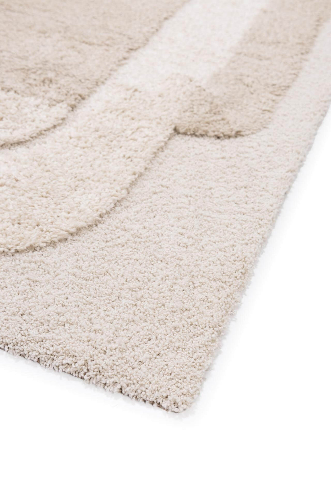 Χαλί Royal Carpet της Royal Carpet σε εκρού, σε κοντινή λεπτομέρεια, με προσεγμένο σχέδιο της σειράς και εμφανή υφή επιφάνειας.